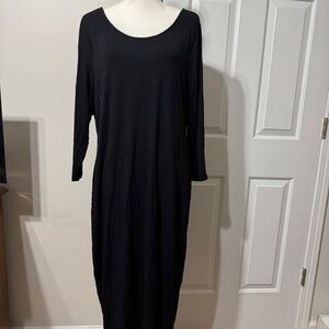 Fashion to Figure Black Dolman Sleeve Sheath Dress, size 2